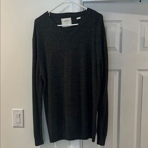 Men's Dark Gray V-Neck Sweater